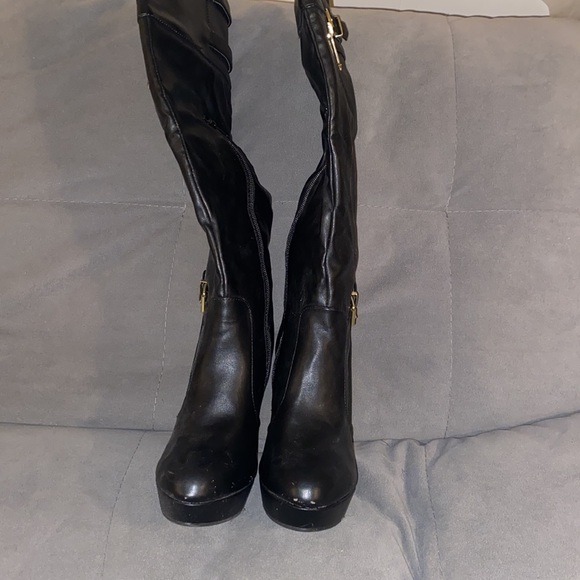Over the knee boots - Picture 7 of 7